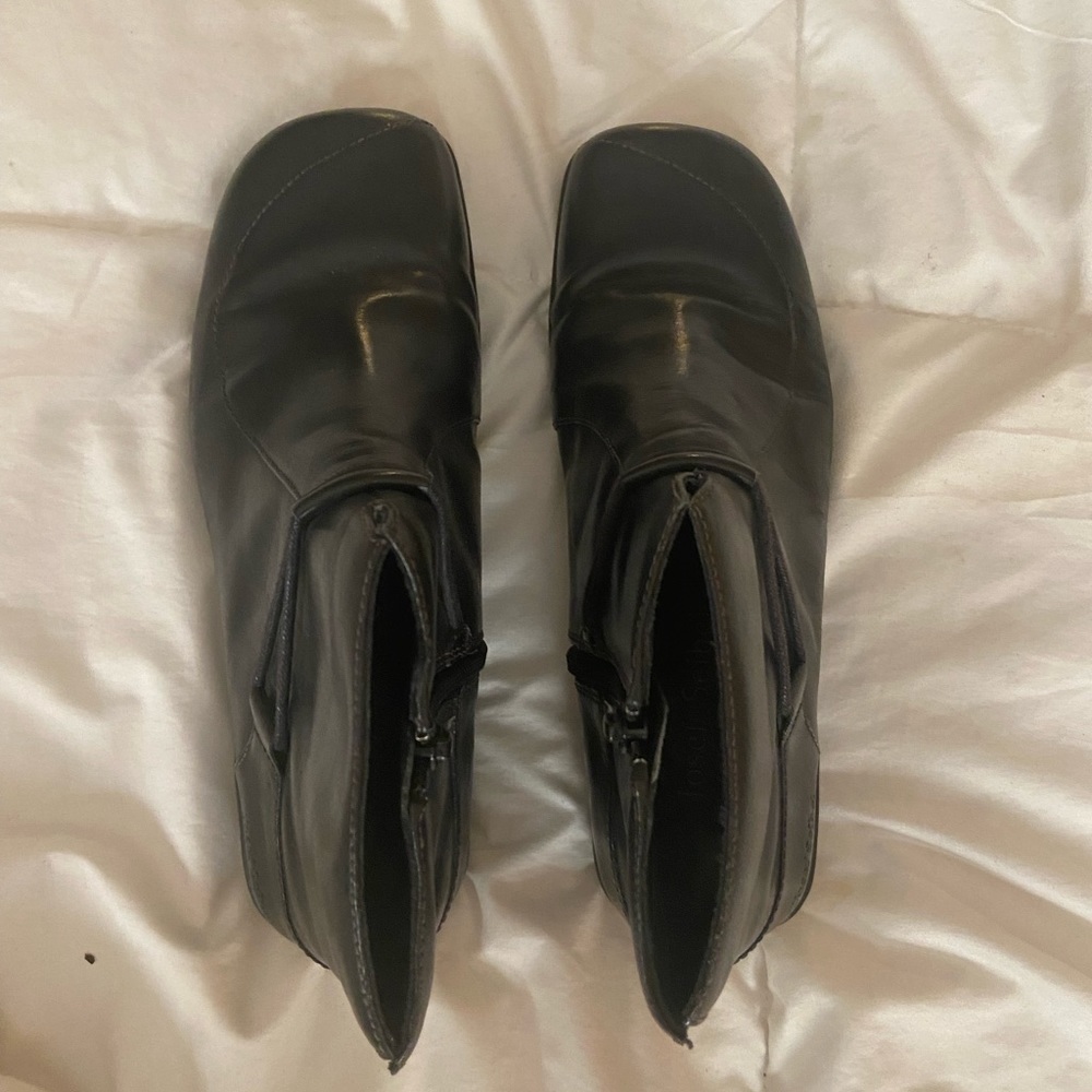 Ladies Josef Seibel shoes!